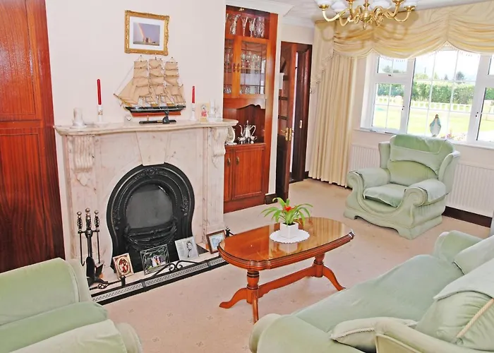 住宿加早餐酒店 Wayside V93xk6c 3*