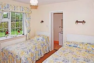 住宿加早餐酒店 Wayside V93xk6c 3*